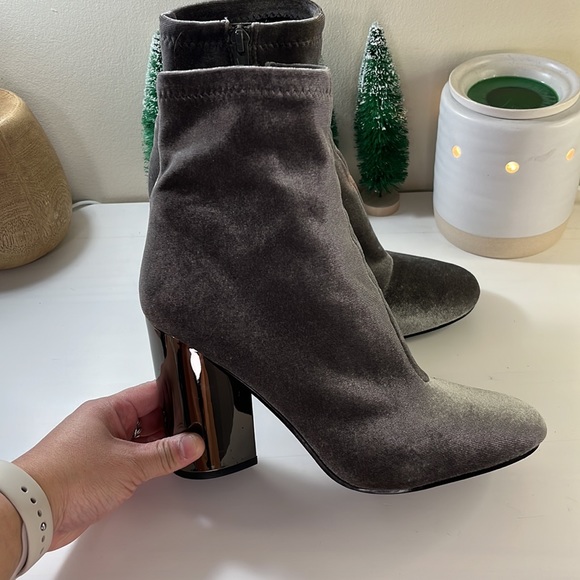 Aldo Shoes - Aldo Cassydie Velvet Mirrored Heel Ankle Bootie